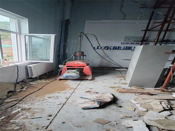 江阳地基基础下沉墙体裂缝加固注浆顶升施工